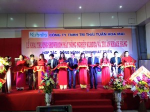 Khai trương showroom máy nông nghiệp tại Diễn Châu